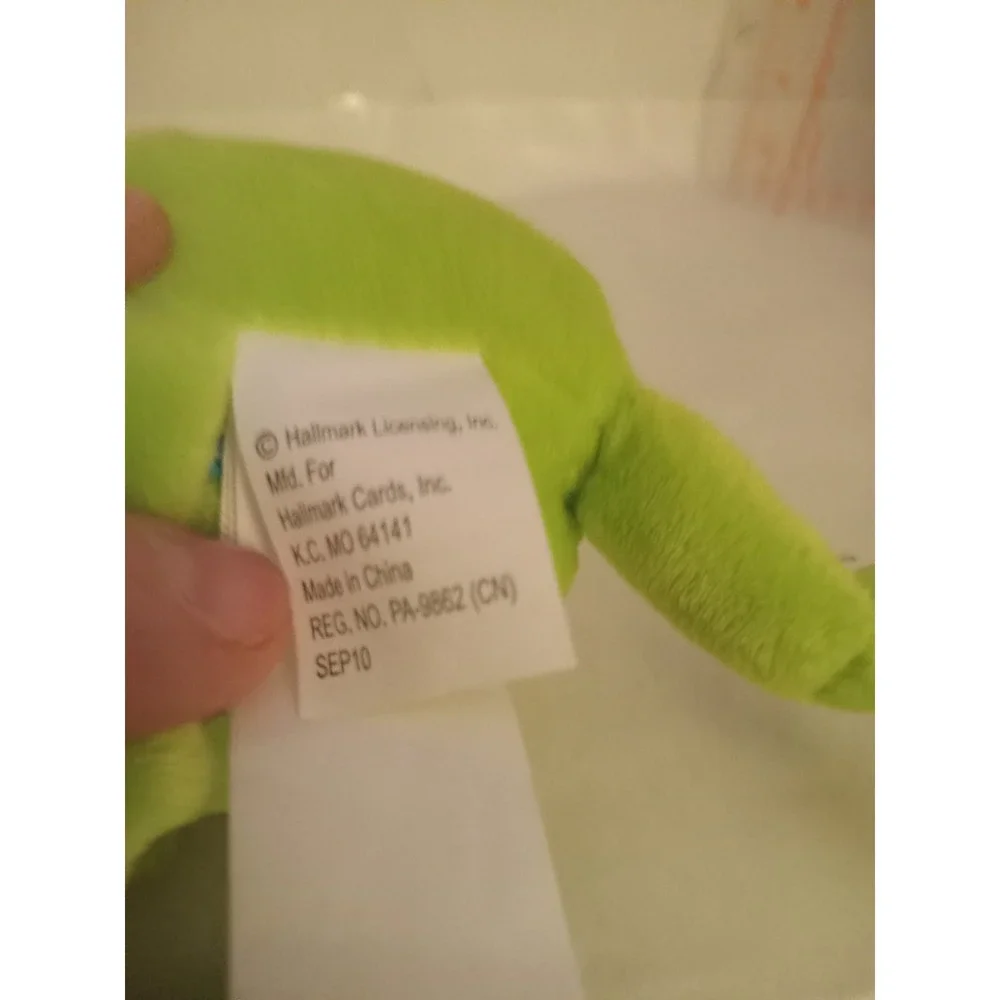 Green Frog Hallmark Sir Hop Blue Spots Plush Stuffed Animal Toy Magnetic Head